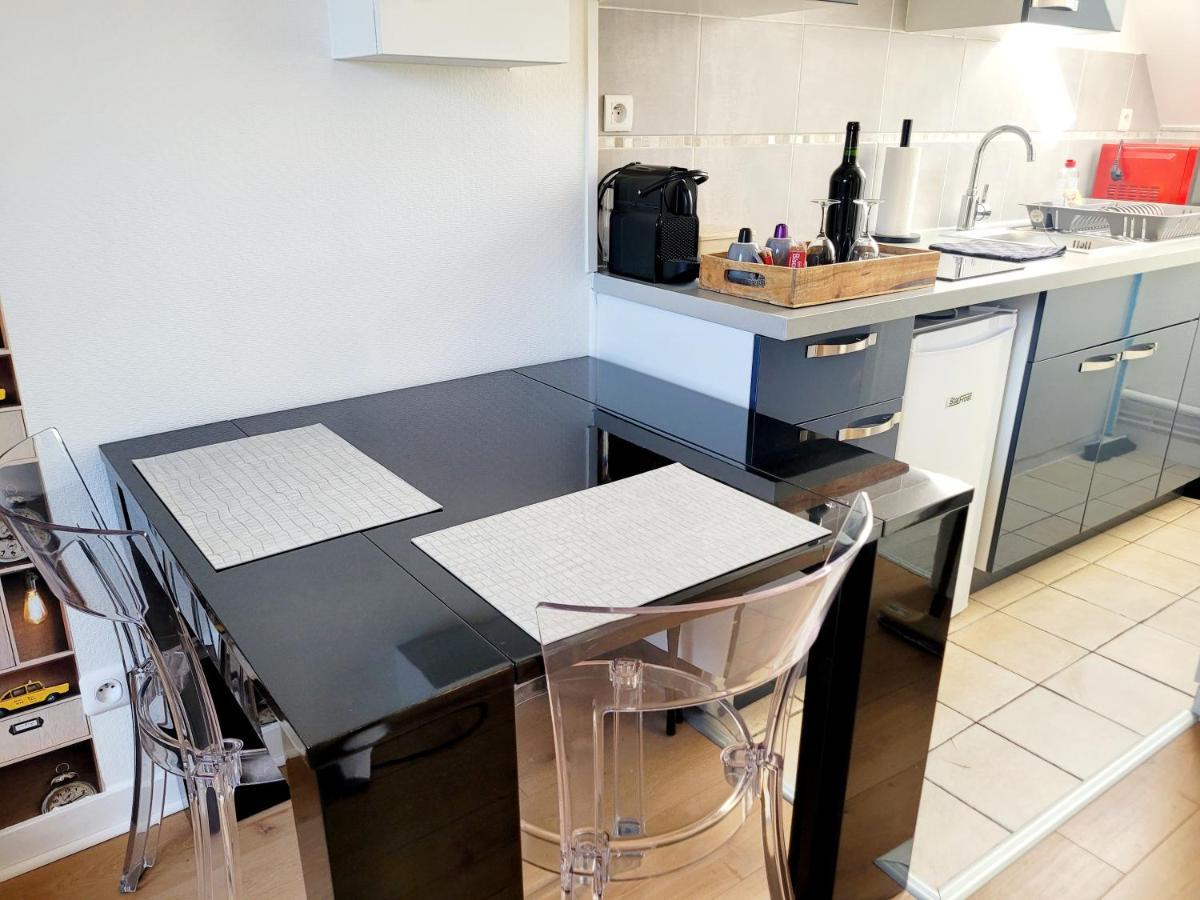 Appartement Au Centre Ville De Sens Eksteriør bilde